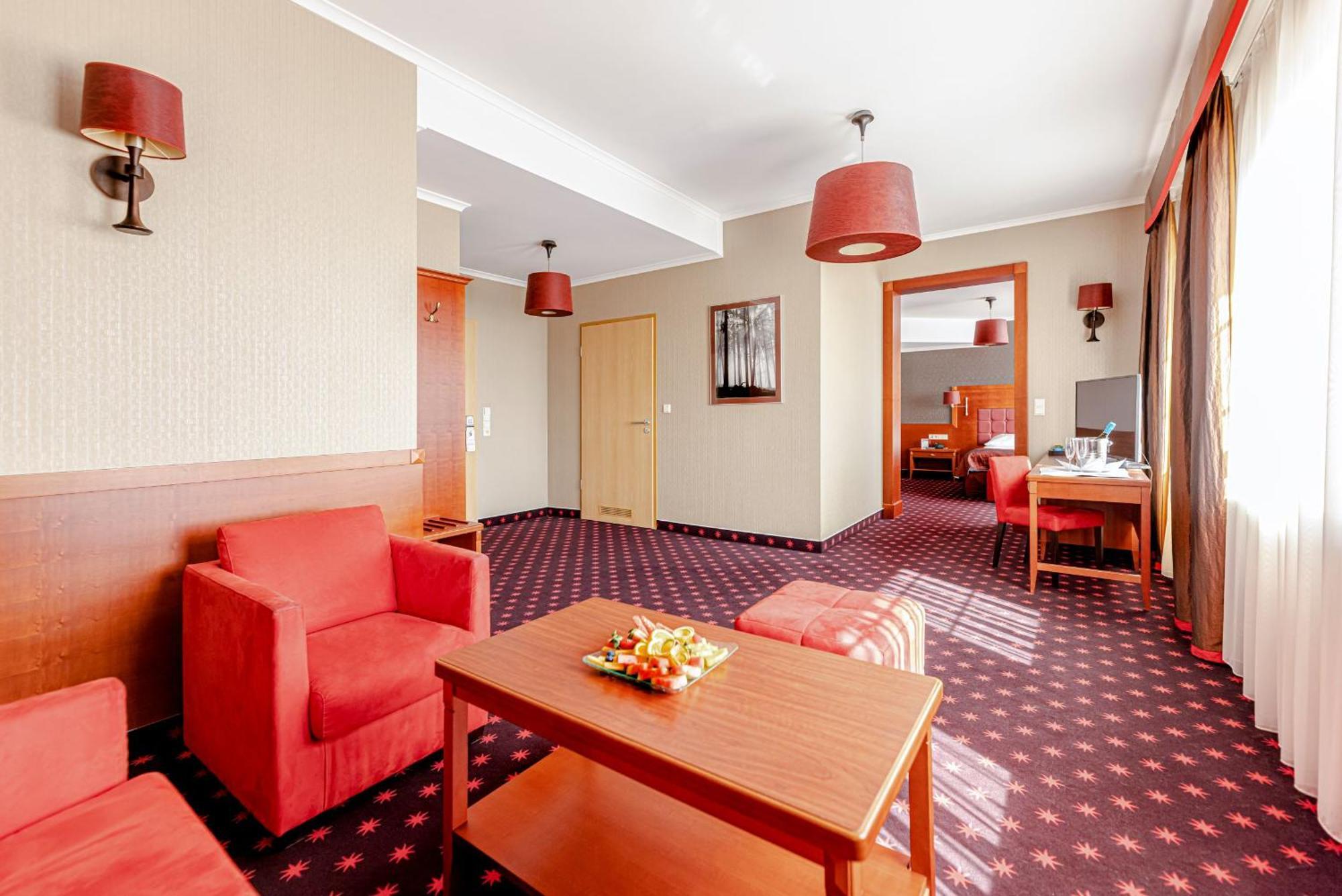 Hotel Panorama Mszczonow Exterior photo